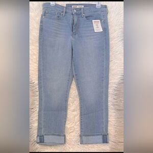 Brand New Levi Strauss Women's Mid Rise Light Blue Capri Jeans